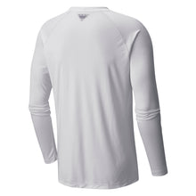 Load image into Gallery viewer, Columbia Terminal Tackle Long Sleeve Tee, White/Navy (F23)